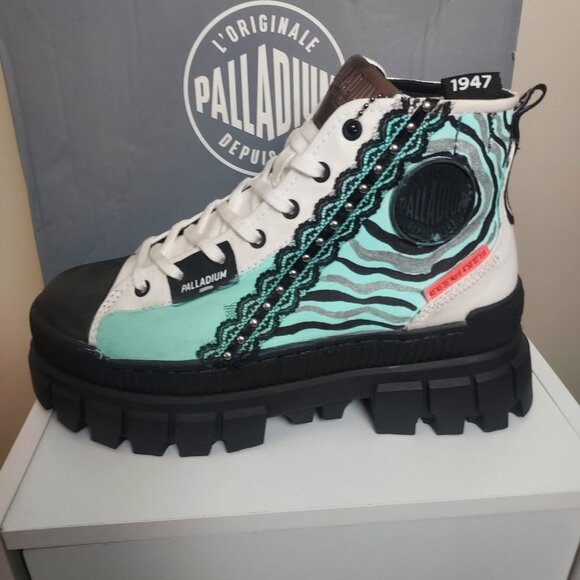 Custom Palladium "Spiraling Revolt Hi" sneakers. - Picture 2 of 6